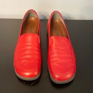 Naturalizer Women’s red slip on shoes size 7.5N